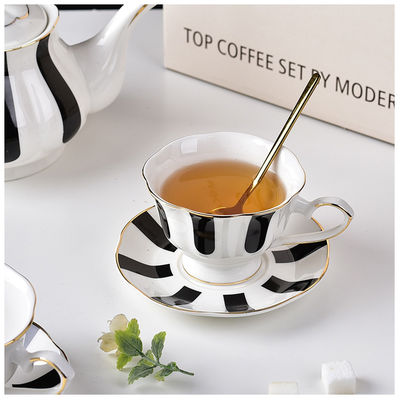 Europe Design Ceramic Porcelain Tea Cup And Saucer Set 180ml Gold Line Gold Rim Mug Spoon
