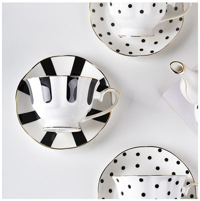 Europe Design Ceramic Porcelain Tea Cup And Saucer Set 180ml Gold Line Gold Rim Mug Spoon